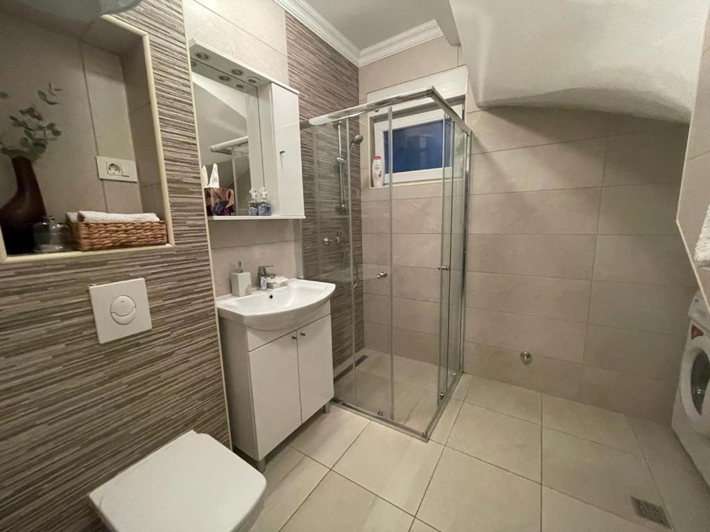 Tamara With Garden And River View - Free Private Parking - Garage Mostar