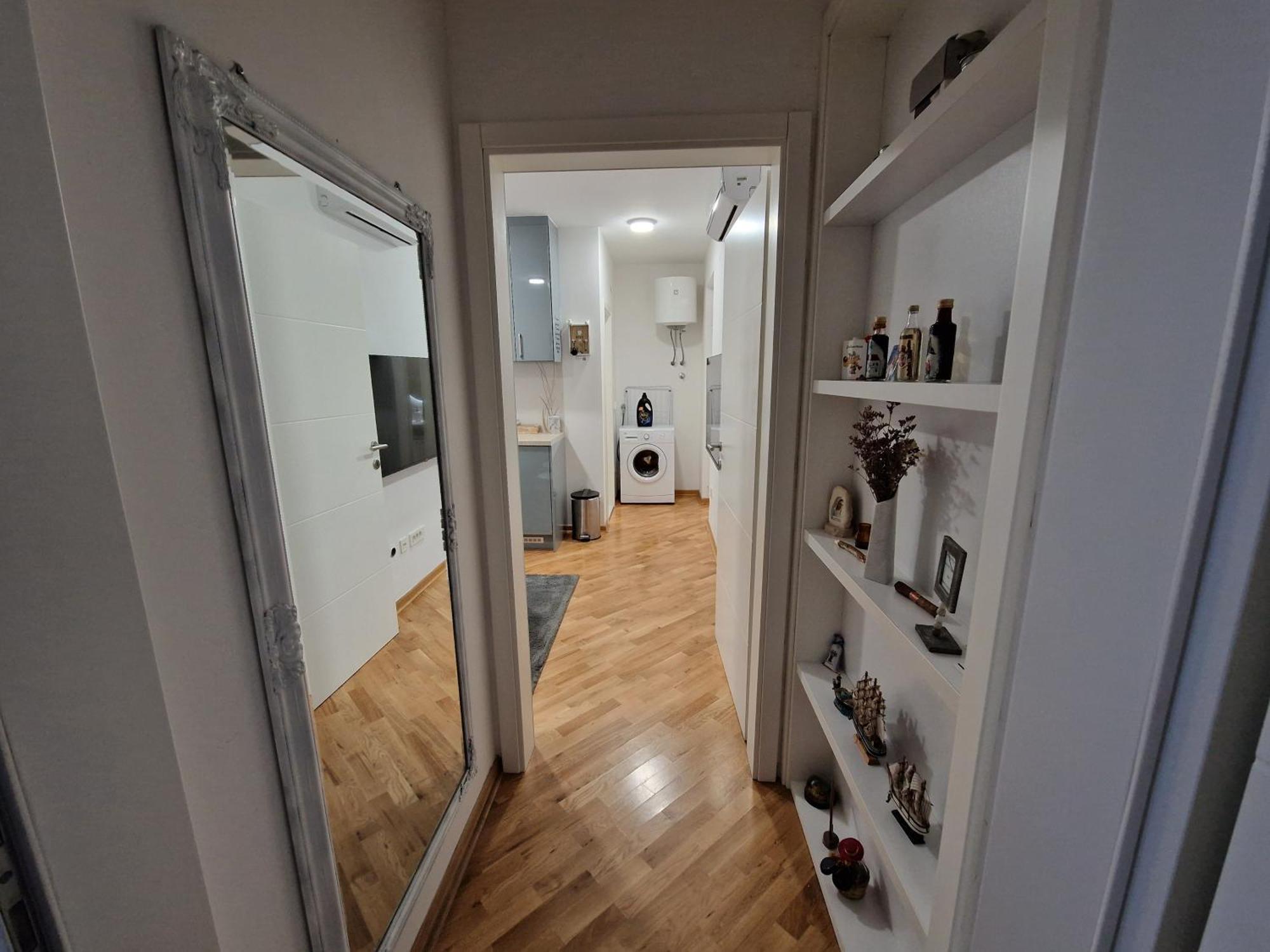 Apartment Tamara With Garden And River View - Free Private Parking - Garage Mostar