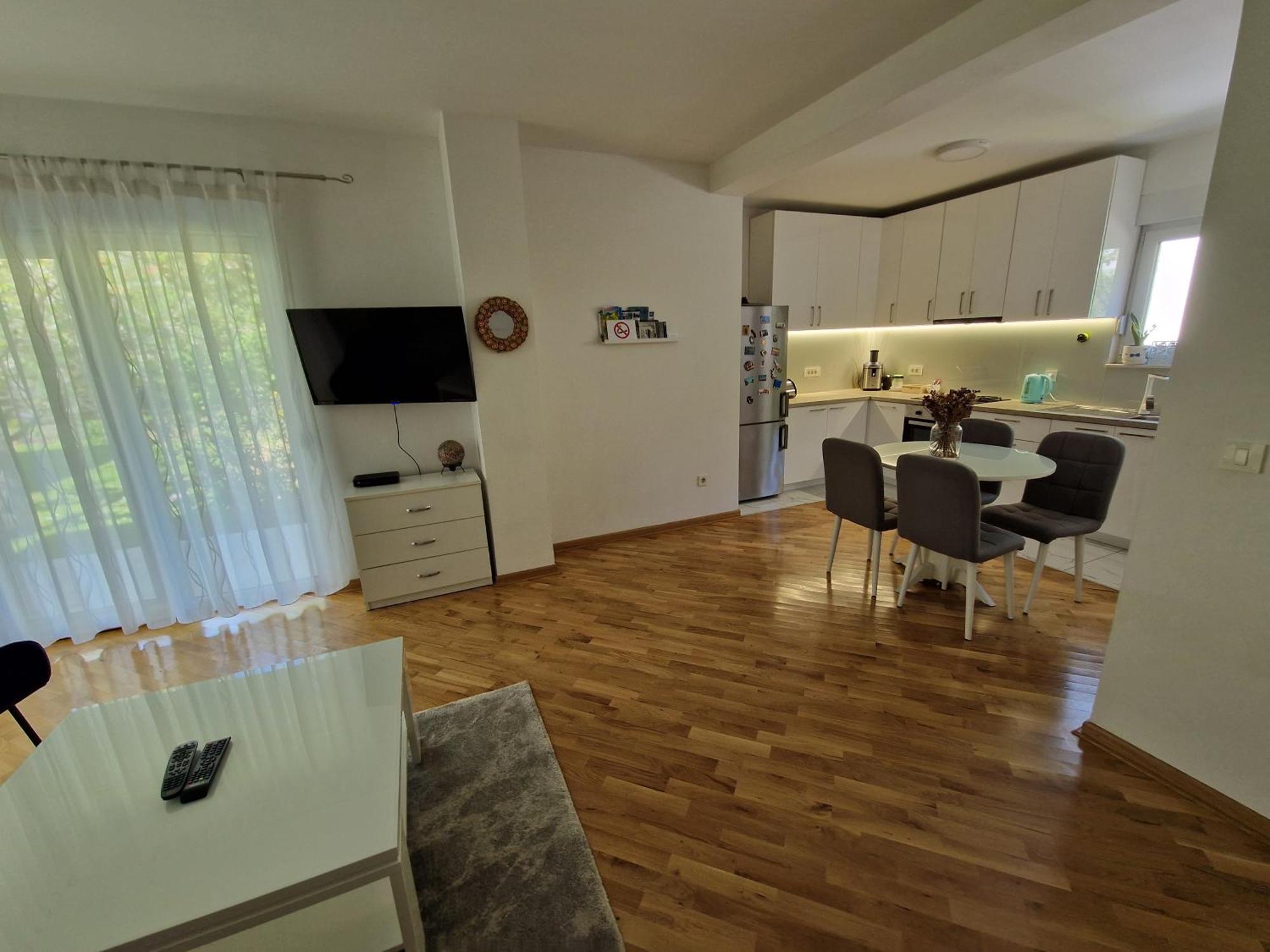 Tamara With Garden And River View - Free Private Parking - Garage Mostar